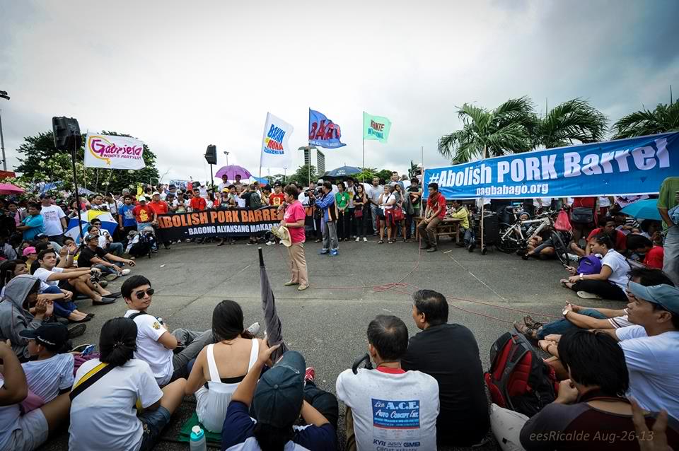 Bayan joined the #MillionPeopleMarch at the Luneta on Aug. 26 and held the program near the Rizal monument. Photo by Arkibong Bayan.