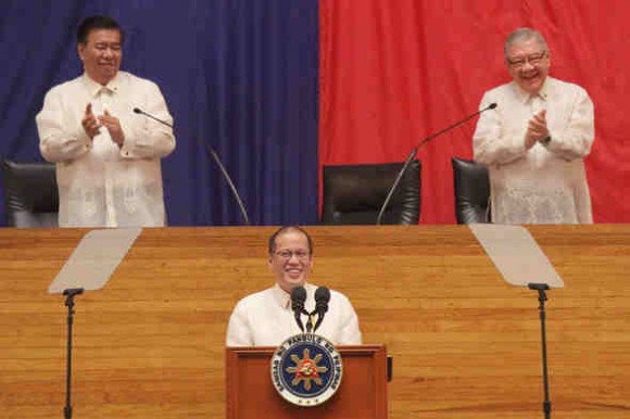 President Aquino at the Batasan Pambansa. (Photo by: Tobias Engay, Media Relations Service-PRIB)