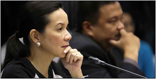 FREEDOM OF INFORMATION: Sen. Grace Poe, chairperson of the Committee on Public Information and Mass Media, and Senator JV Ejercito lead the second hearing on the Freedom of Information (FOI) bill Wednesday, Sept. 18. The committee hopes to reconcile at least 10 different versions of the FOI bill that remains pending at the Senate. (PRIB Photo by Joseph Vidal)