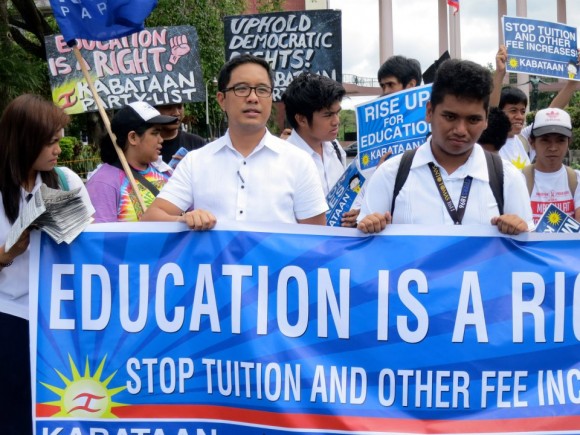 The NUSP and student groups should be able to unite the country in stopping the P11.34-billion extortion racket of government and SCUs.  (Photo from NUSP.org)